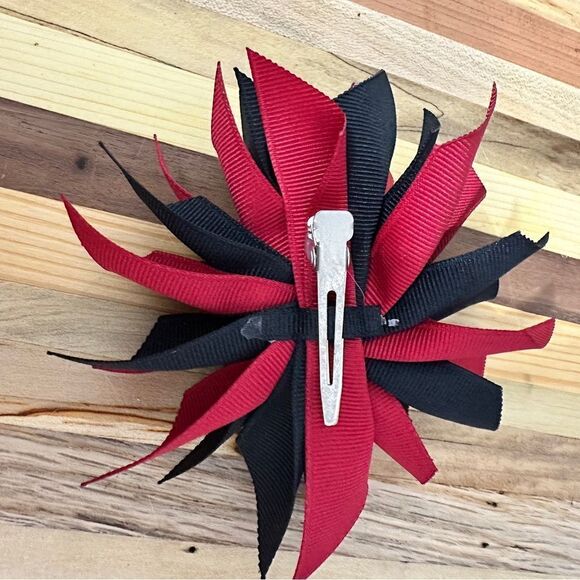 Garnet and black bow - Picture 3 of 3